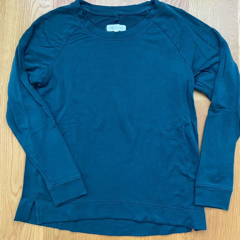 Lou & Grey Signature Soft sweatshirt size small